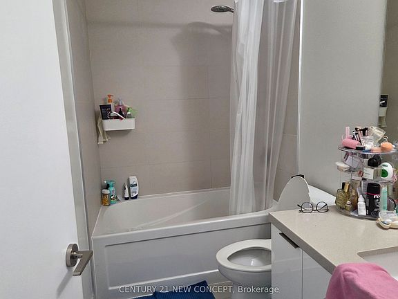 5th image of 8 Eglinton Ave E #3604