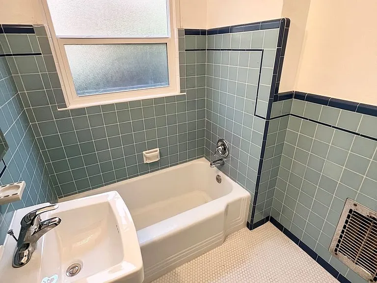 7962 Norton Ave — Photo 11