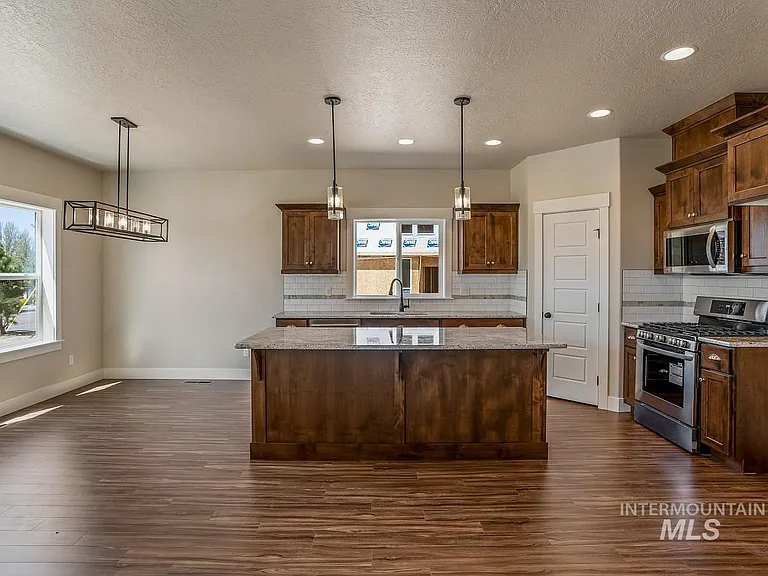 66 E Ranch Dr — Photo 7