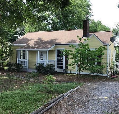 2nd image of 542 Waterman St