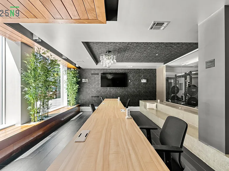 225 N 9th St #5E — Photo 9
