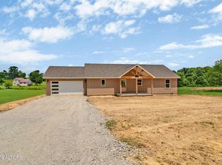 817 Hack Beaty Rd, Grimsley, TN 38565