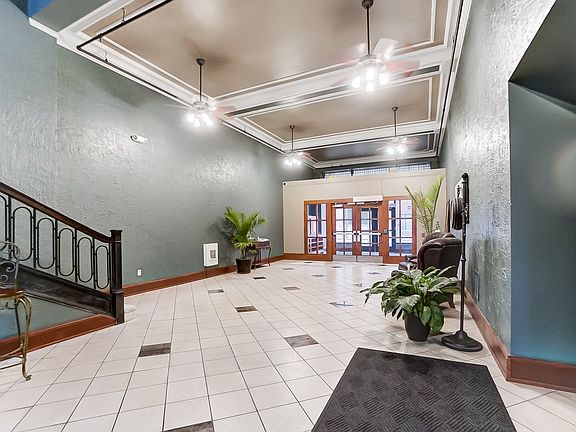 3rd image of 112 W Washington Blvd APT 316