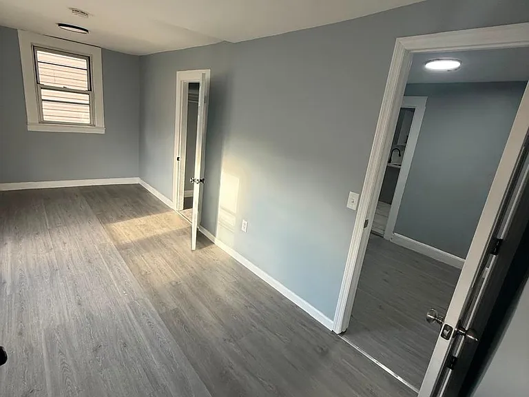 153 Garside St #3 — Photo 3