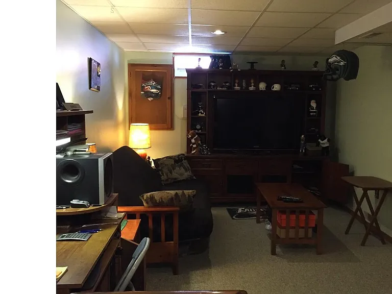 19 College Ave — Photo 10