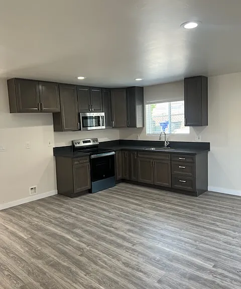 3173 Boston Ave — Photo 3