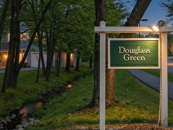 2nd image of 1 Douglass Grn Unit 1
