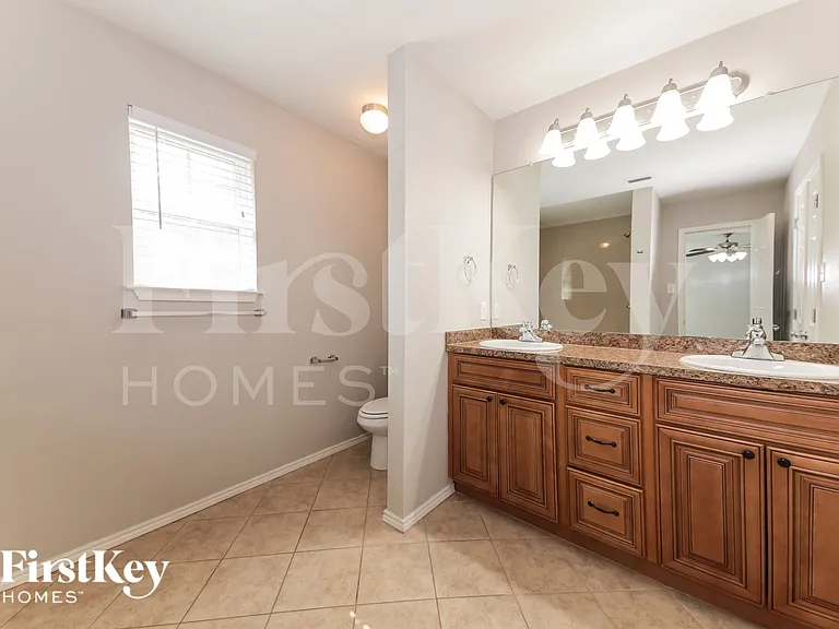 2708 Beverly Dr — Photo 14