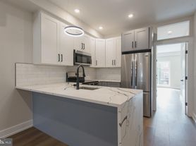 3849 Fairmount Ave, Philadelphia, PA