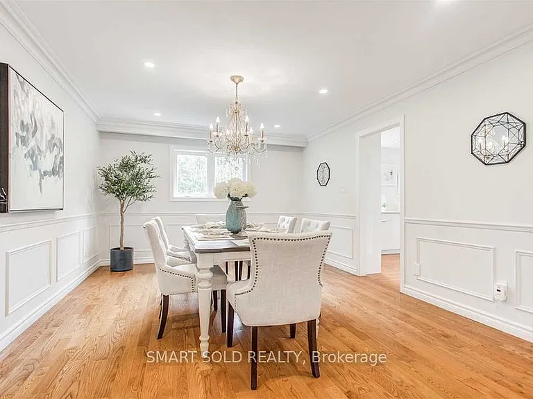 45 Abbeywood Trl #MAIN FLOOR — Photo 5