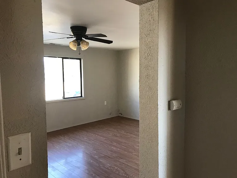 5648 Avalon St — Photo 11