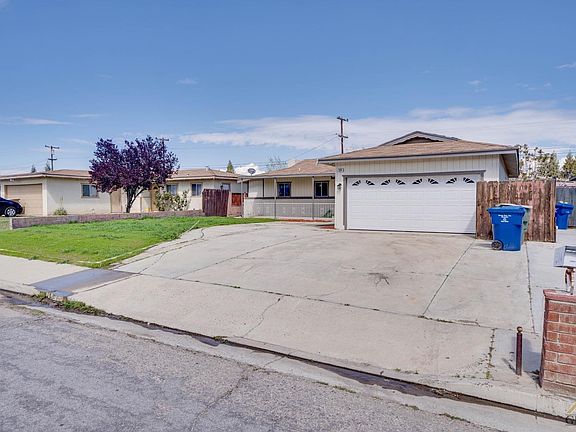 2nd image of 504 Teakwood Dr