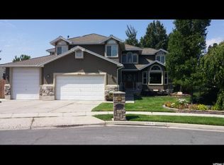 8914 S Red Willow Cir, Sandy, UT 84093
