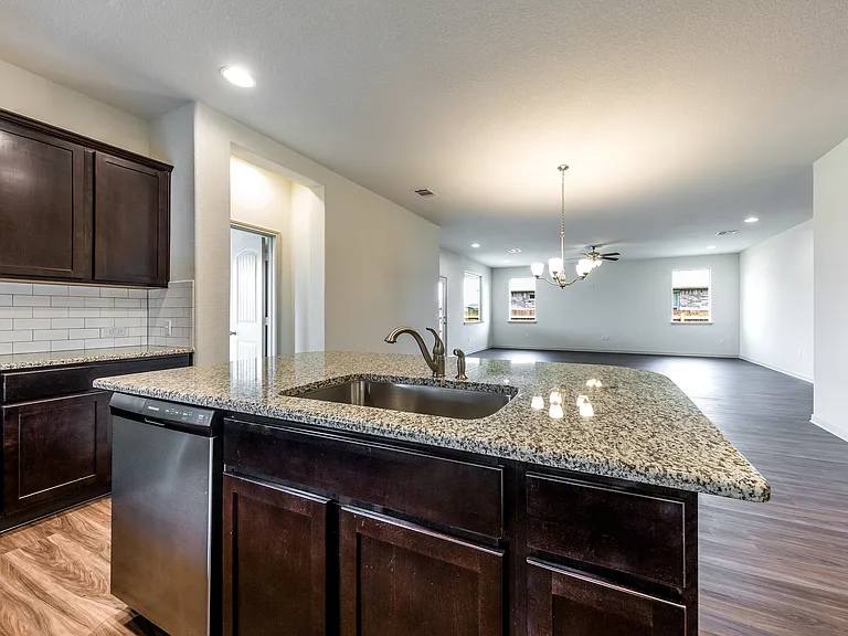16809 Aventura Ave — Photo 22