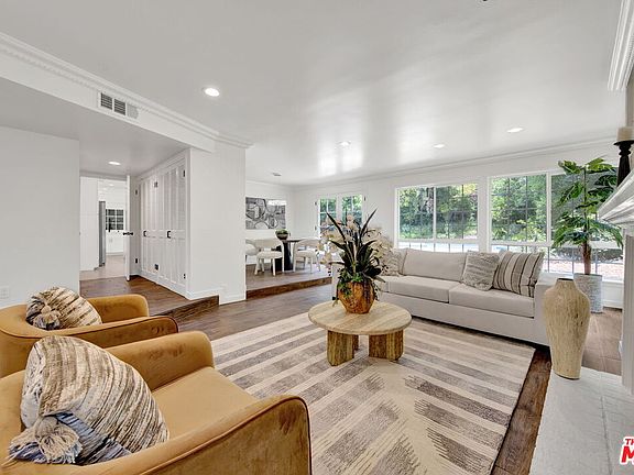 5th image of 2460 Pesquera Dr