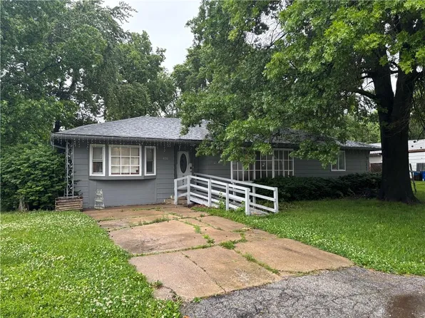 420 W Walnut St, Cleveland, MO 64734