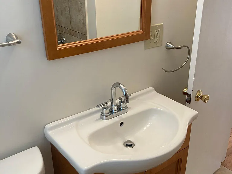 1605 Richmond Rd — Photo 32