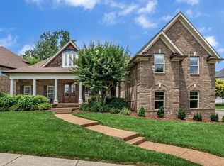 1051 Fitzroy Cir, Spring Hill, TN 37174