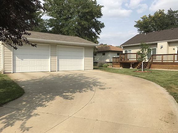 Back Garage off Alley