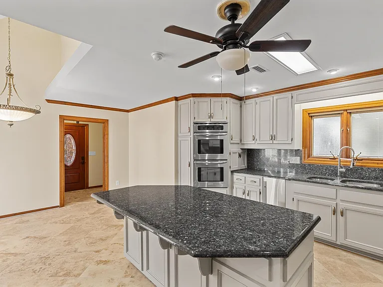 714 N Shady Ln — Photo 28