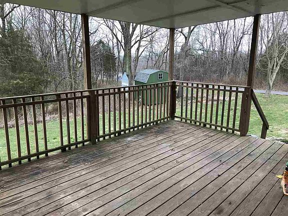 5th image of 195 Amber Dr