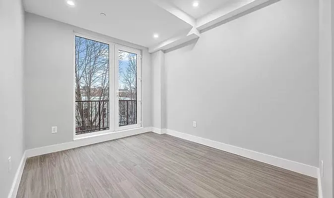 Rented by Reavis | media 6