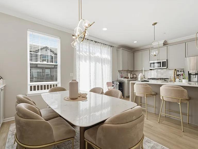 30W023 Brayman Ct — Photo 10