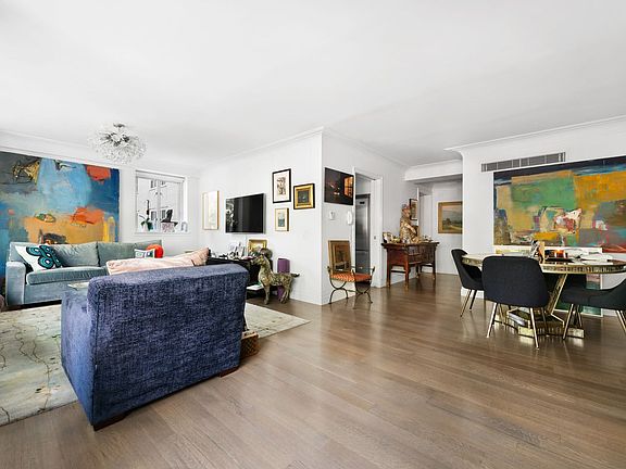 4th image of 200 E 66th St APT B0202