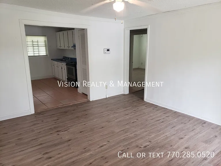1070 Ollie Cir NW — Photo 4