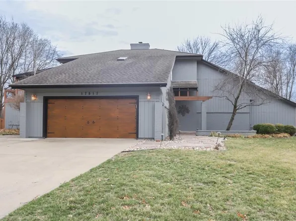 17817 W 69th Ter, Shawnee, KS 66217