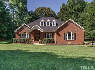 900 Rockfall Ct, Raleigh, NC 27614