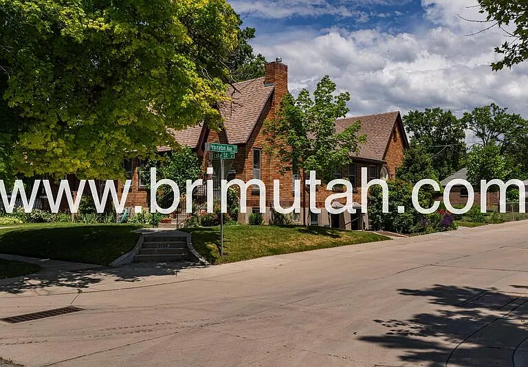 753 E Princeton Ave — Photo 3