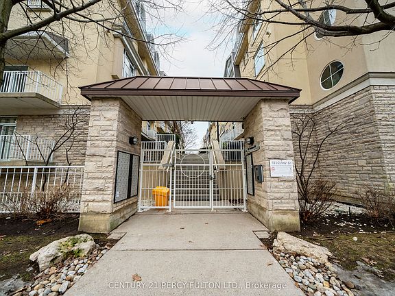 4th image of 32 Stadium Rd #335