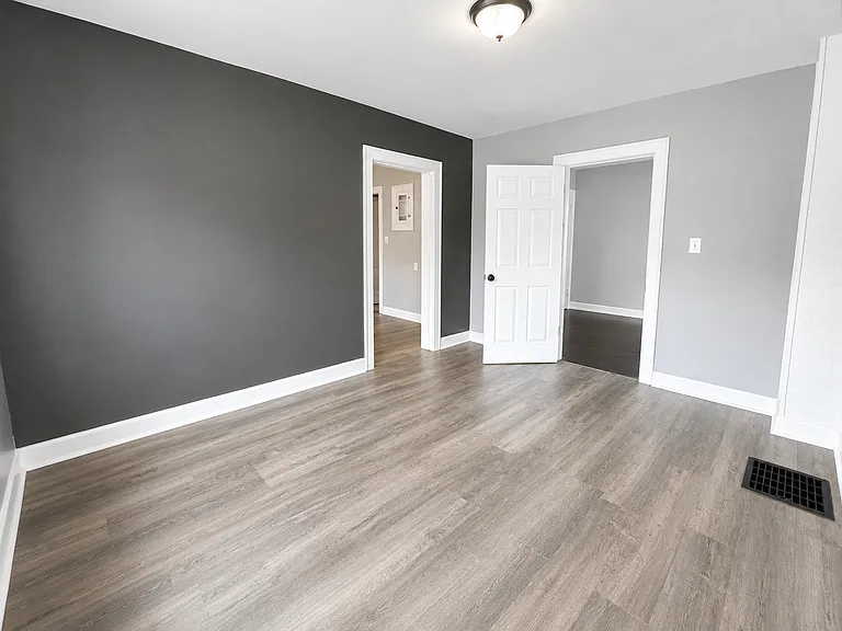 2065 Sale Rd — Photo 10