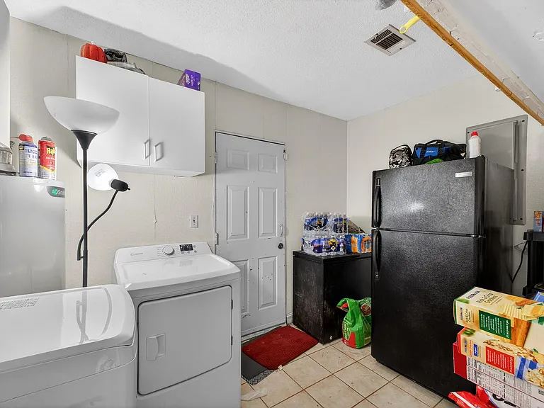 2914 Cumberland Dr — Photo 9