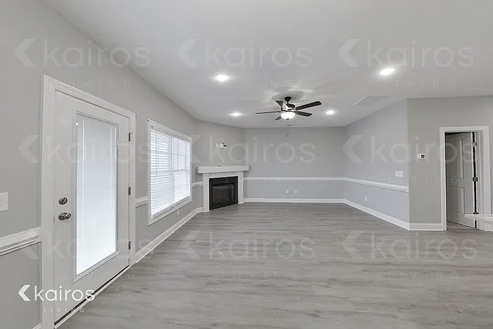 3 bed, 2.5 bath, 1863 sqft, $1,945 — Photo 4