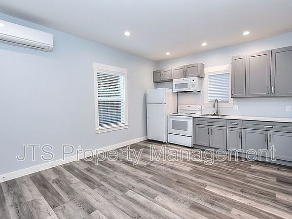 5th image of 3324 24th St