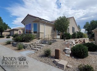 1425 W Summer Poppy Dr, St George, UT 84790