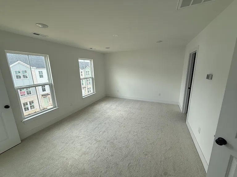 15330 Oasis Sun Aly #58 — Photo 15