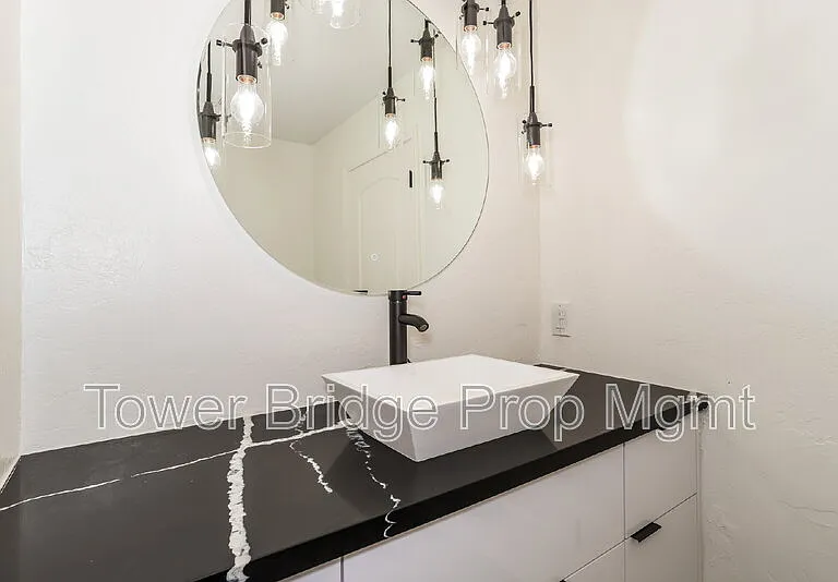 1518 Southridge Ct — Photo 8