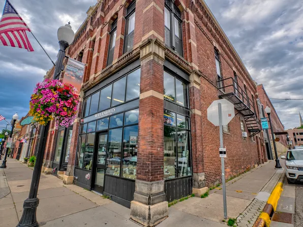 126 Main St N #1, Stillwater, MN 55082
