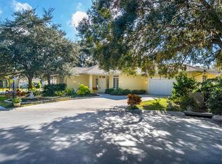 71 Arbor Oaks Dr, Sarasota, FL 34232