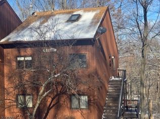 3 Purgatory Ct, Vernon, NJ 07462