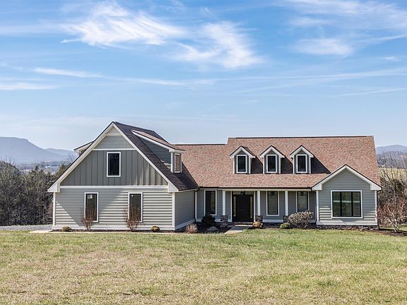 2nd image of 165 Marl Ridge Rd NE