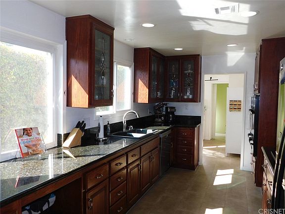 4th image of 7106 Gateshead Way