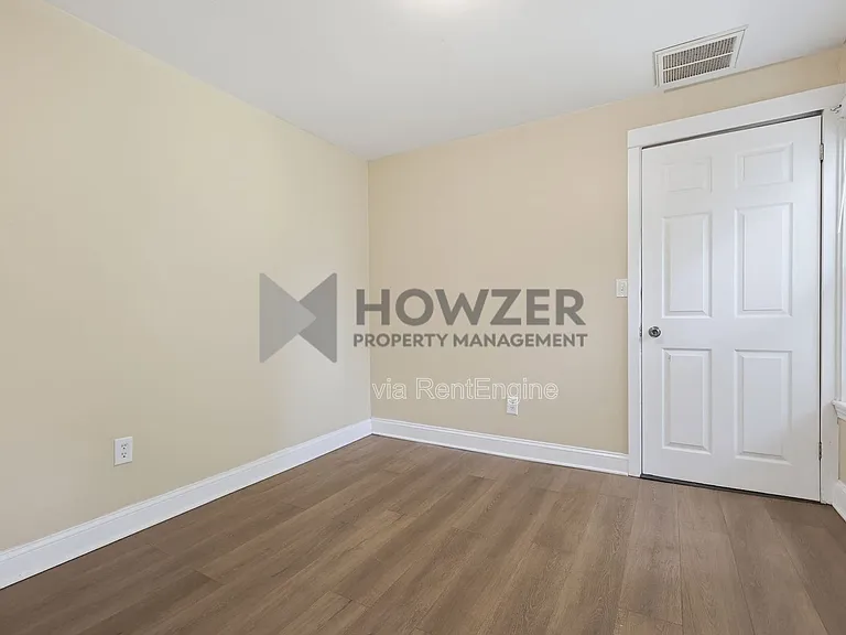 14-18 Chester Ave #16-14 — Photo 24