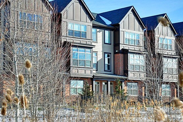 1st image of 417 Alpine Springs Dr