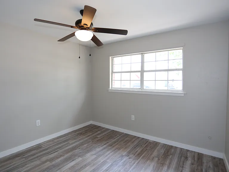 2913 Santa Rosa Ave — Photo 21