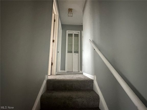 5th image of 617 Oakwood Ave