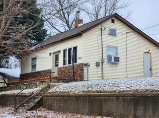 1612 Market St, Burlington, IA